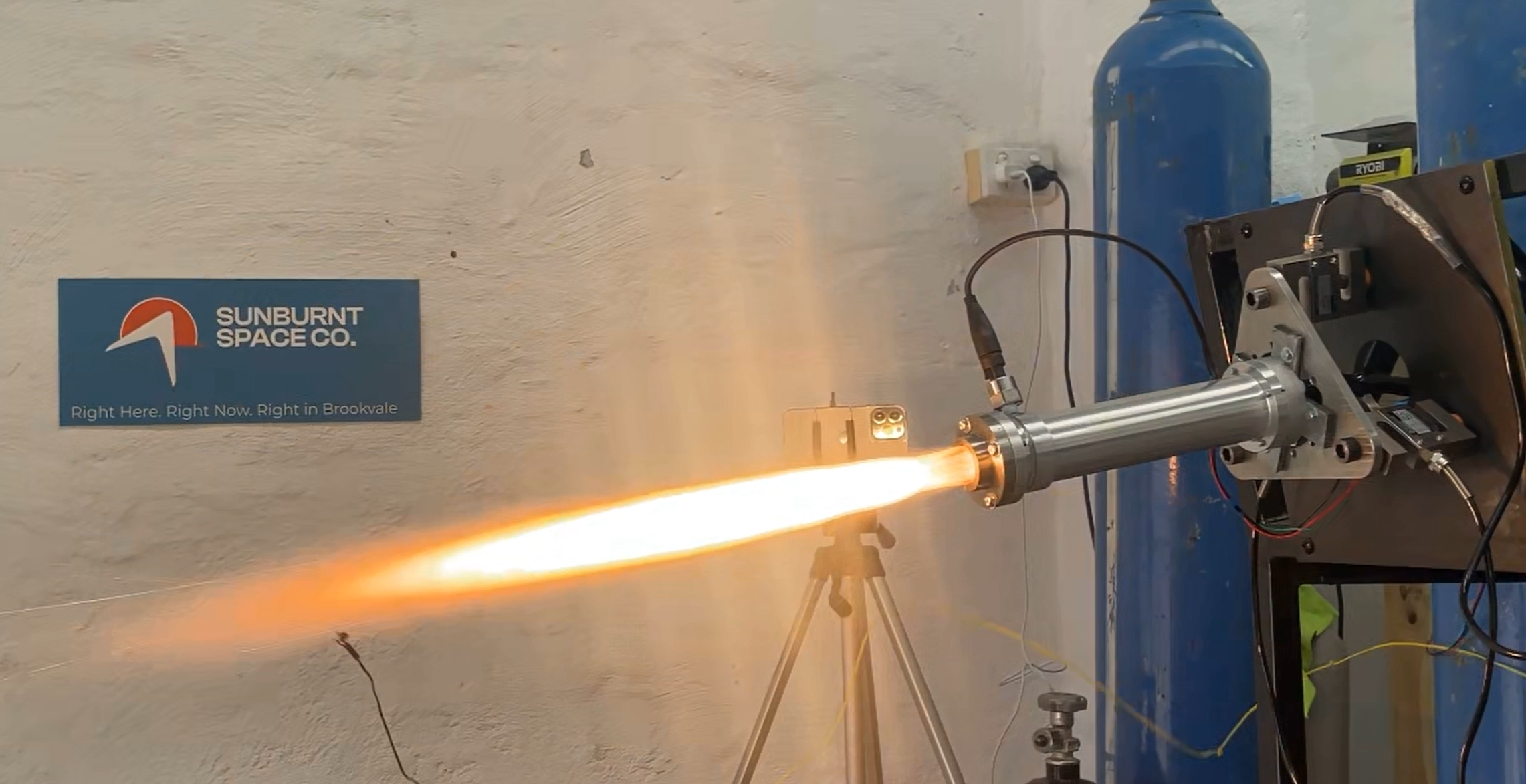 Hybrid rocket capstone project photo